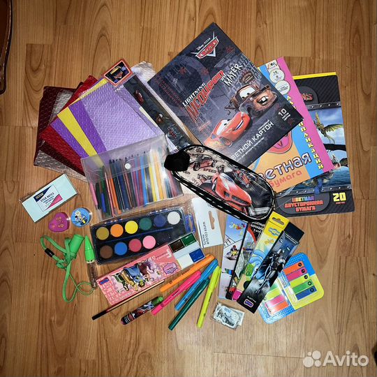 Огромные наборы канцелярия школа/садик, Hot Wheels