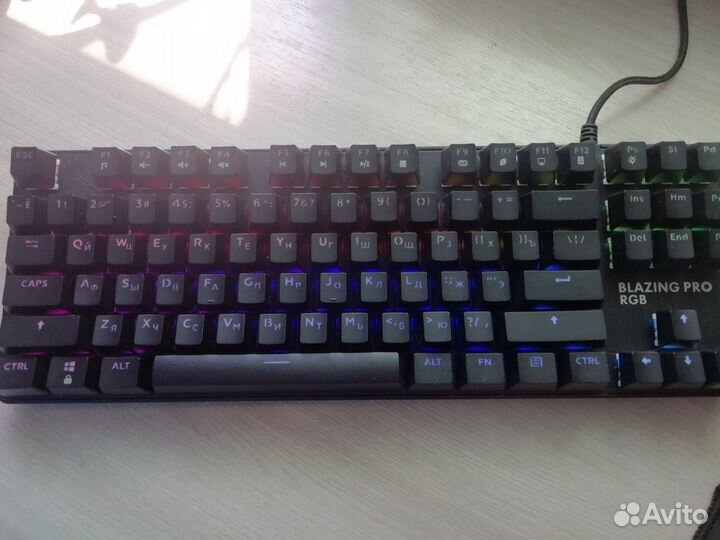 Игровая механическая клавиатура