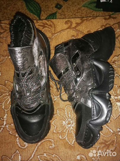 Кросы женские