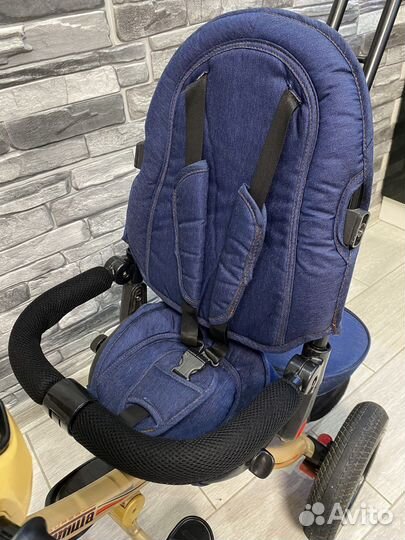 Трехколесный велосипед