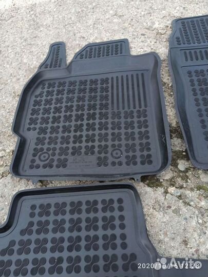 Коврики Тойота Королла с 2013 года