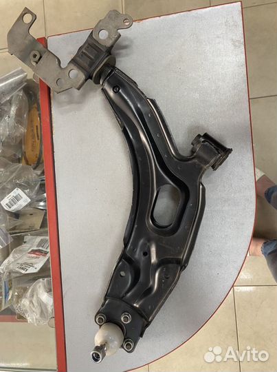 Рычаг передний левый Fiat Doblo