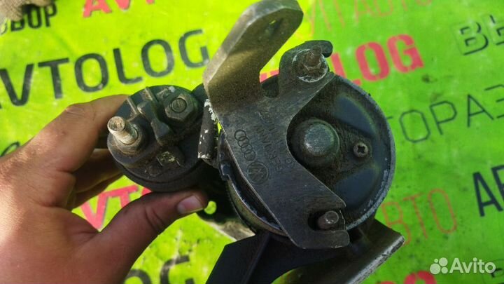 Стартер Audi A4 B5