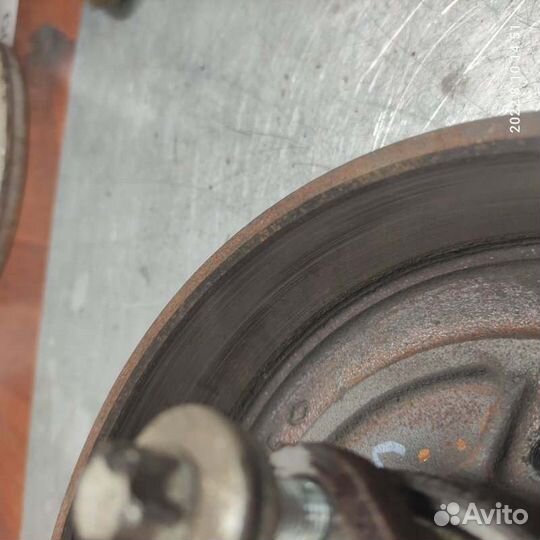 Тормозной барабан задний левый Renault Sandero 2