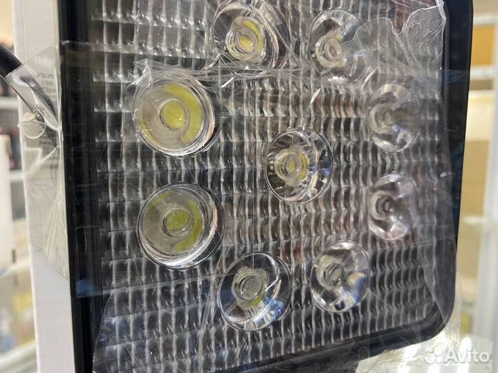 Фара рабочего света 27Вт квадрат 9 диодов ближний