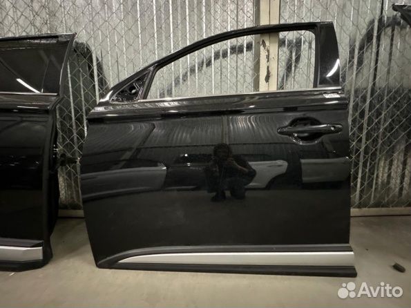 Дверь передняя левая Mitsubishi Outlander 3