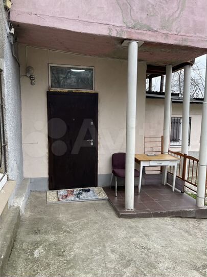 3-к. квартира, 64 м², 1/2 эт.