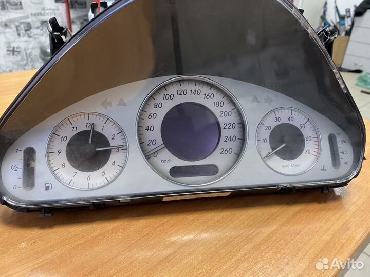 Панель приборов w211