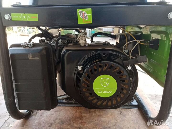 Бензиновый генератор