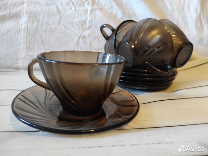 Посуда вилки фужеры