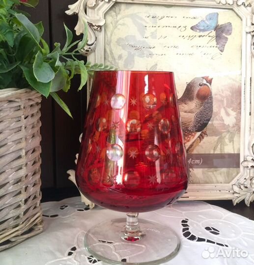 Ваза бокал на ножке