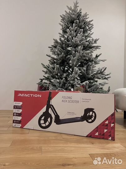 Складной самокат Reaction 230 с ручным тормозом