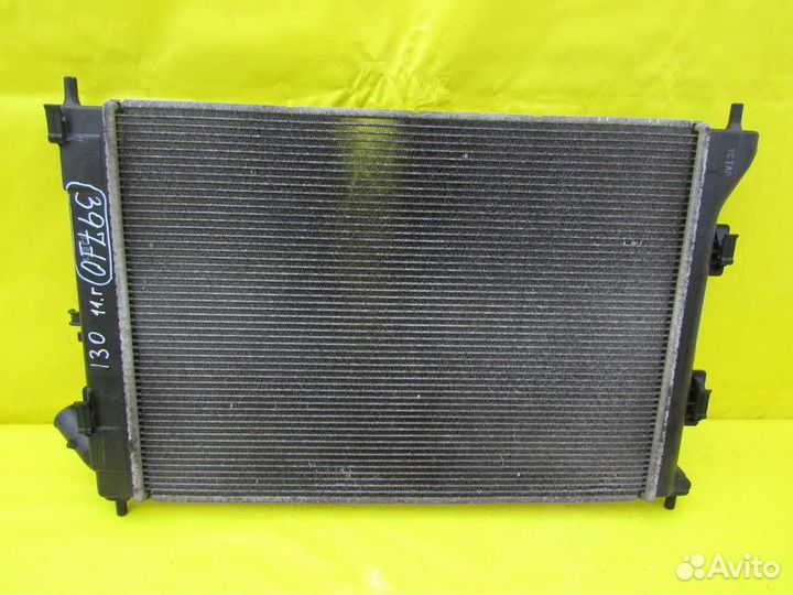 Радиатор охлаждения Hyundai I30 12-17 г 39710