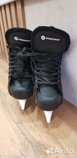 Коньки хоккейные детские 34 размер