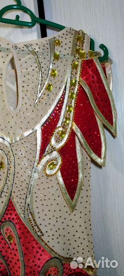 Костюм для художественной гимнастики