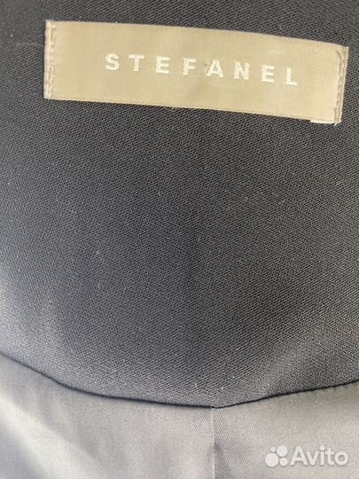 Смокинг женский от Stefanel до 44 RU