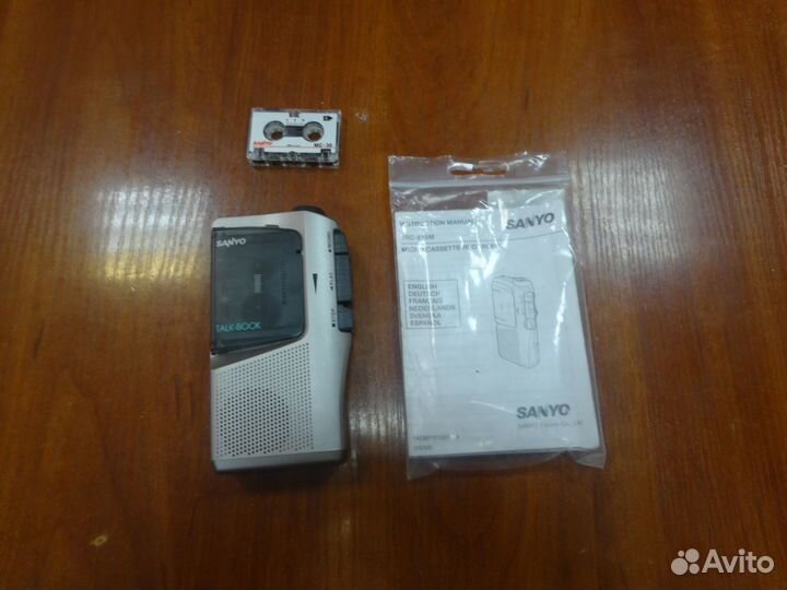 Диктофон кассетный Sanyo TRC-615M