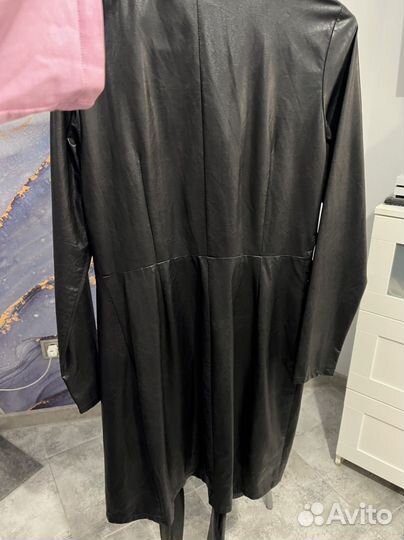Платье из экокожи длинное