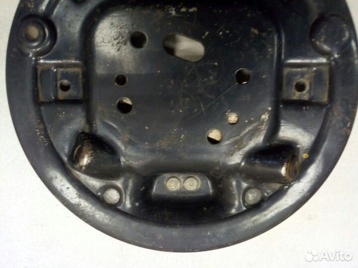 Кожух тормозного барабана (опорный щит) задний пра