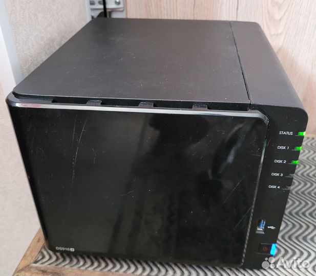 Продам сетевое хранилище (NAS) Synology DS916+