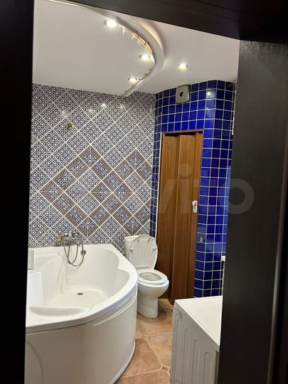 3-к. квартира, 74,7 м², 1/2 эт.