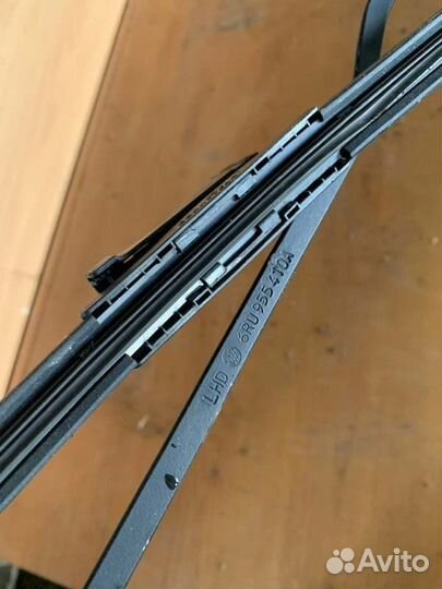 Поводок дворника правый Volkswagen Polo седан 5