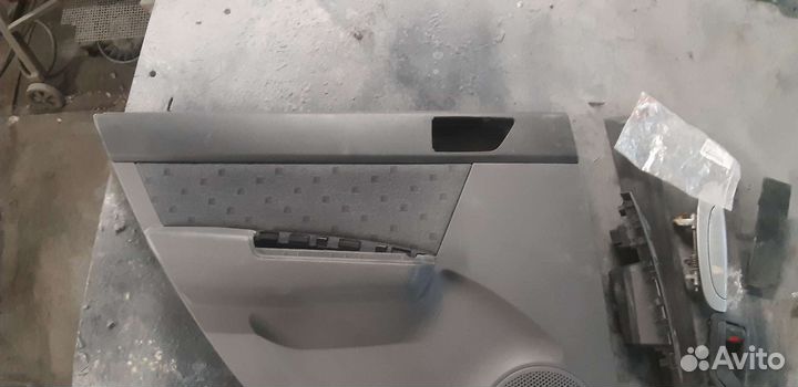 Общивка двери hyndai getz