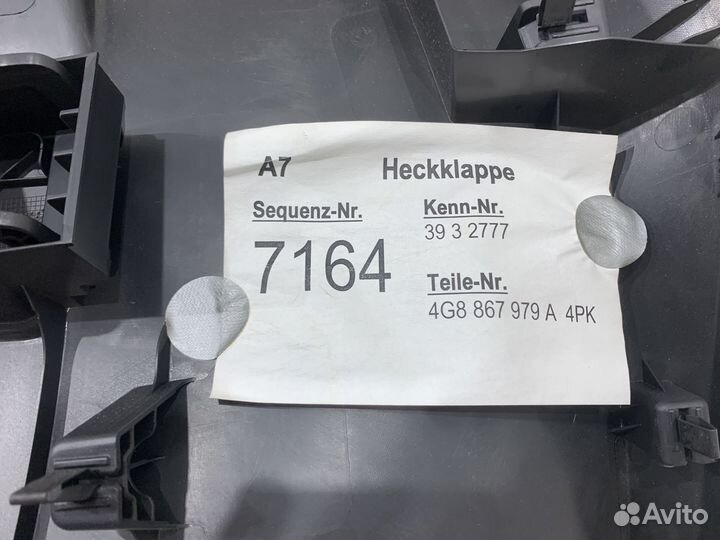 Обшивка крышки багажника Audi A7 4G