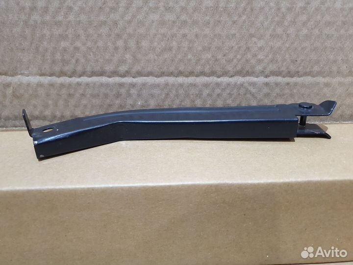 Скоба крепления бампера левая Mercedes GL x164