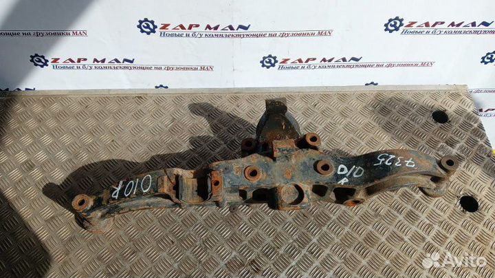 Кронштейн пневмоподушки правый Man Tga