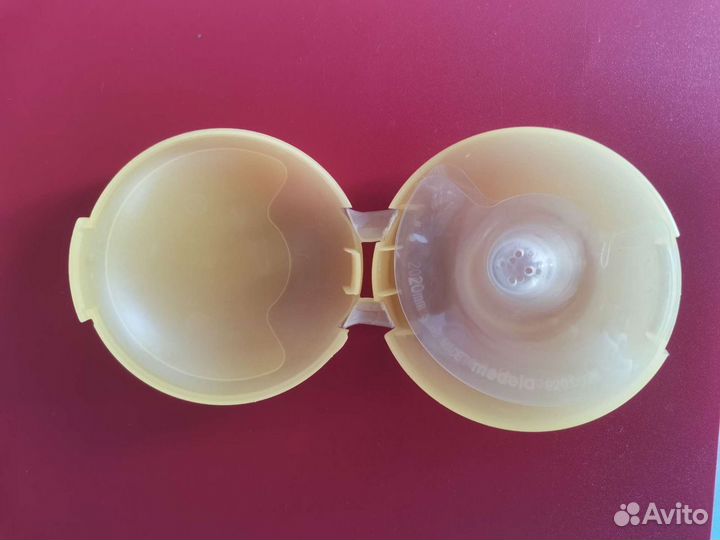 Накладки на грудь medela