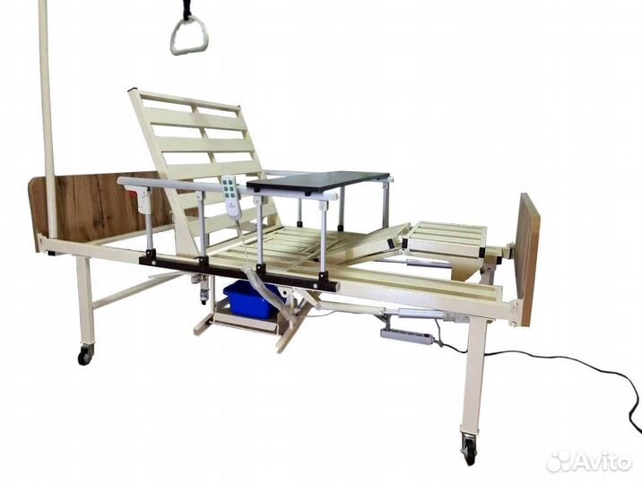 Медицинская кровать для ухода за больными