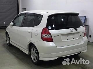 Стекло собачника пара Honda Fit GD2 L13A 2002