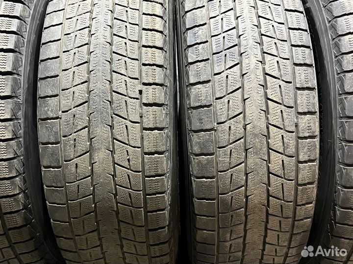 Dunlop Winter Maxx SJ8 215/70 R16 100Q