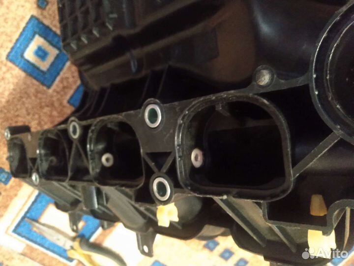 Коллектор впускной на Mazda 3, 6 рестайлинг