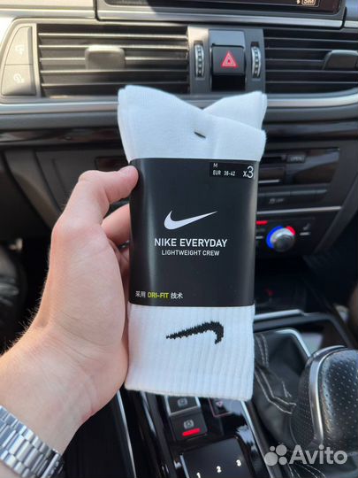 Носки nike высокие белые