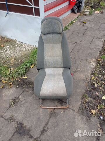Переднее правое сидение на ваз 2112