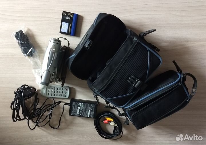 Видеокамера mini-DV Canon MV-850i