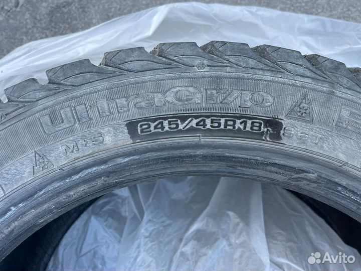 Goodyear UltraGrip Extreme 245/45 R18 96T
