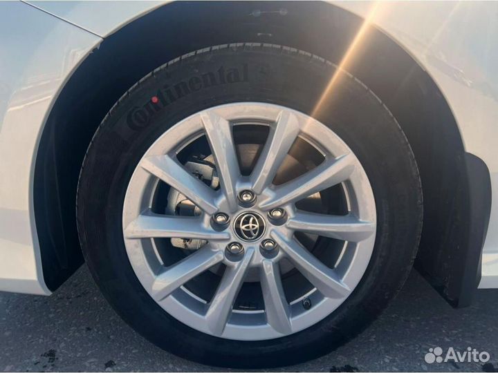 Toyota Camry, 2023