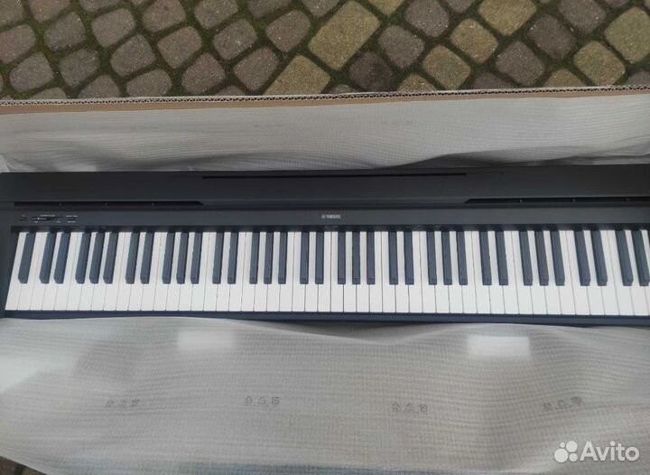 Yamaha P-45 B Сценическое пианино