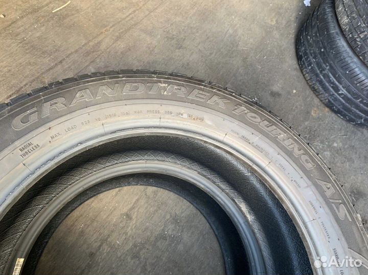 Dunlop Grandtrek Touring A/S 235/55 R19