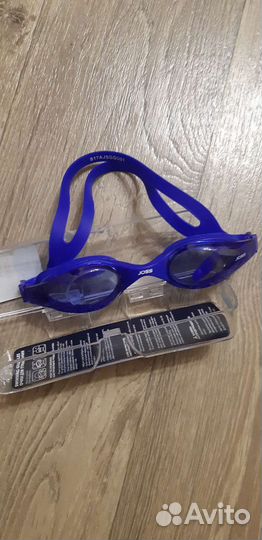 Очки для плавания