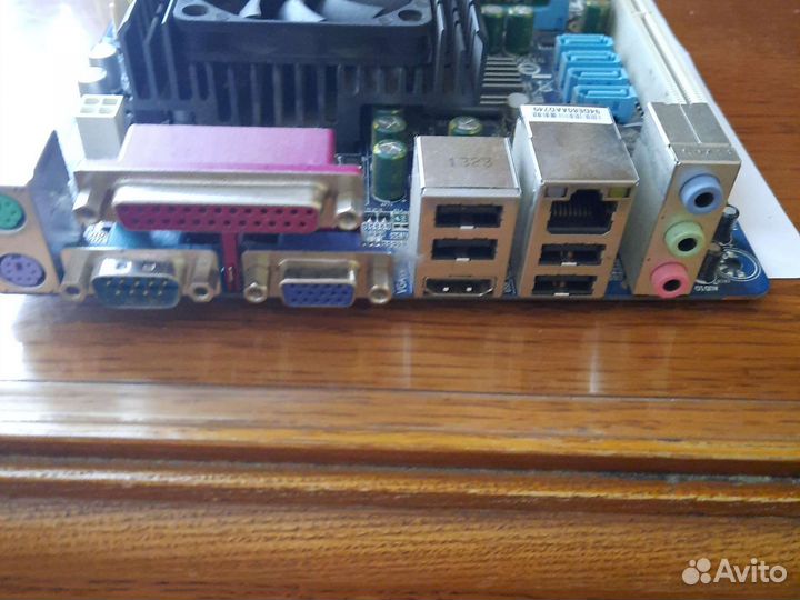 Материнская плата с процессором