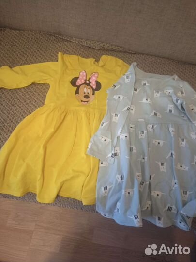 Куртки и пакет вещей для девочки