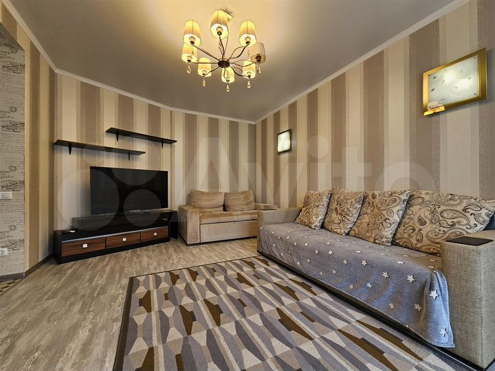 2-к. квартира, 70 м², 4/16 эт.