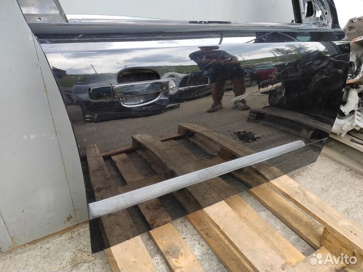 Дверь передняя правая на Opel Astra H Z20R