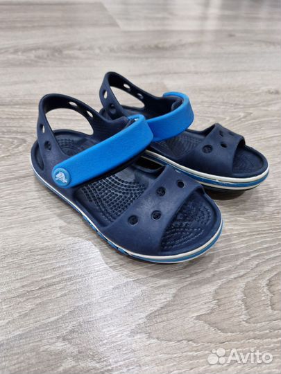 Сандалии Crocs c8