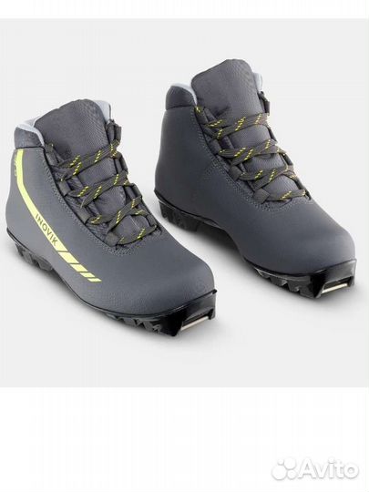 Лыжные ботинки новые