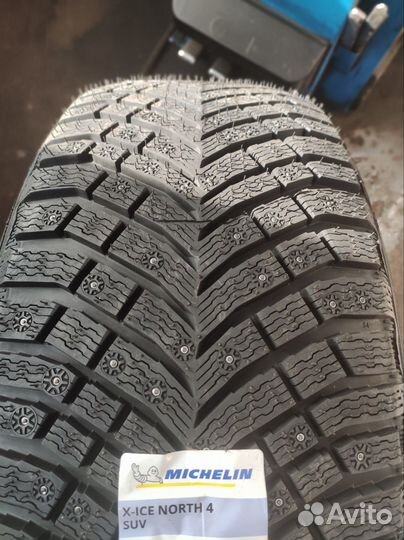 Michelin X-Ice North 4 SUV 295/40 R21 111T